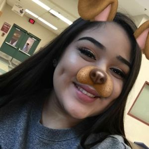 Meet your Posher, Daniela